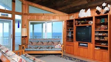 House, Berbilang Katil, Patio, Ocean View | Ruang tamu | 40 inci televisyen dengan digital