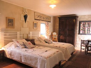 1 habitación, cuna de viaje, wifi gratis y ropa de cama 