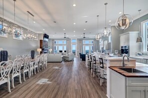 House, Multiple Beds, Pool Access, Ocean View | Private kitchen | Fridge, microwave, oven, stovetop