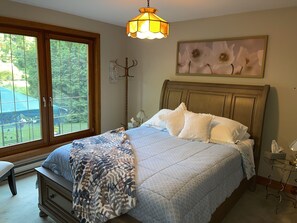 3 soverom, skrivebord, strykejern/-brett og wi-fi (inkludert)