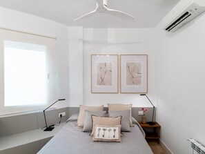 3 bedrooms, iron/ironing board, WiFi, bed sheets - Vallehermoso Apartment (Madrid)