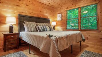 3 bedrooms, iron/ironing board, travel cot, free WiFi