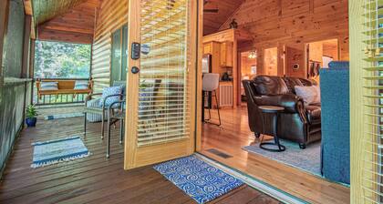 Peaceful Blue Ridge Retreat-Brand New! Huge Deck, Spa, Fire Pit, Ping Pong!