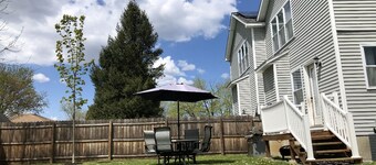 Home away from home! Entire townhome- large backyard. Close to many colleges. 