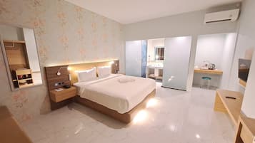 Deluxe Double Room | In-room safe, free WiFi