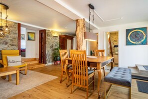 Dining - Apartment 'Artesana 2 Bleichnau' with Private Terrace & Shared Garden (Tettnang)