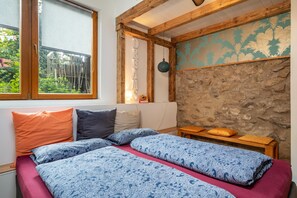 2 bedrooms, free WiFi, bed sheets