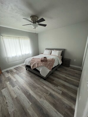 3 bedrooms, free WiFi, bed sheets
