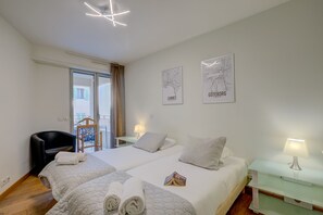 1 chambre, fer et planche à repasser, Wi-Fi gratuit, draps fournis