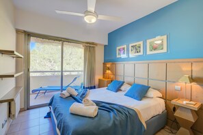 1 bedroom, free WiFi, bed sheets - Le San Diego with Shared Pool, Juan les Pins, France (Juan les Pins)