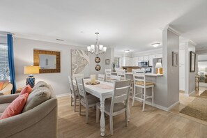 Smart TV - 46 Springwood: Ground floor unit directly across from complex pool! (Hilton Head Island)