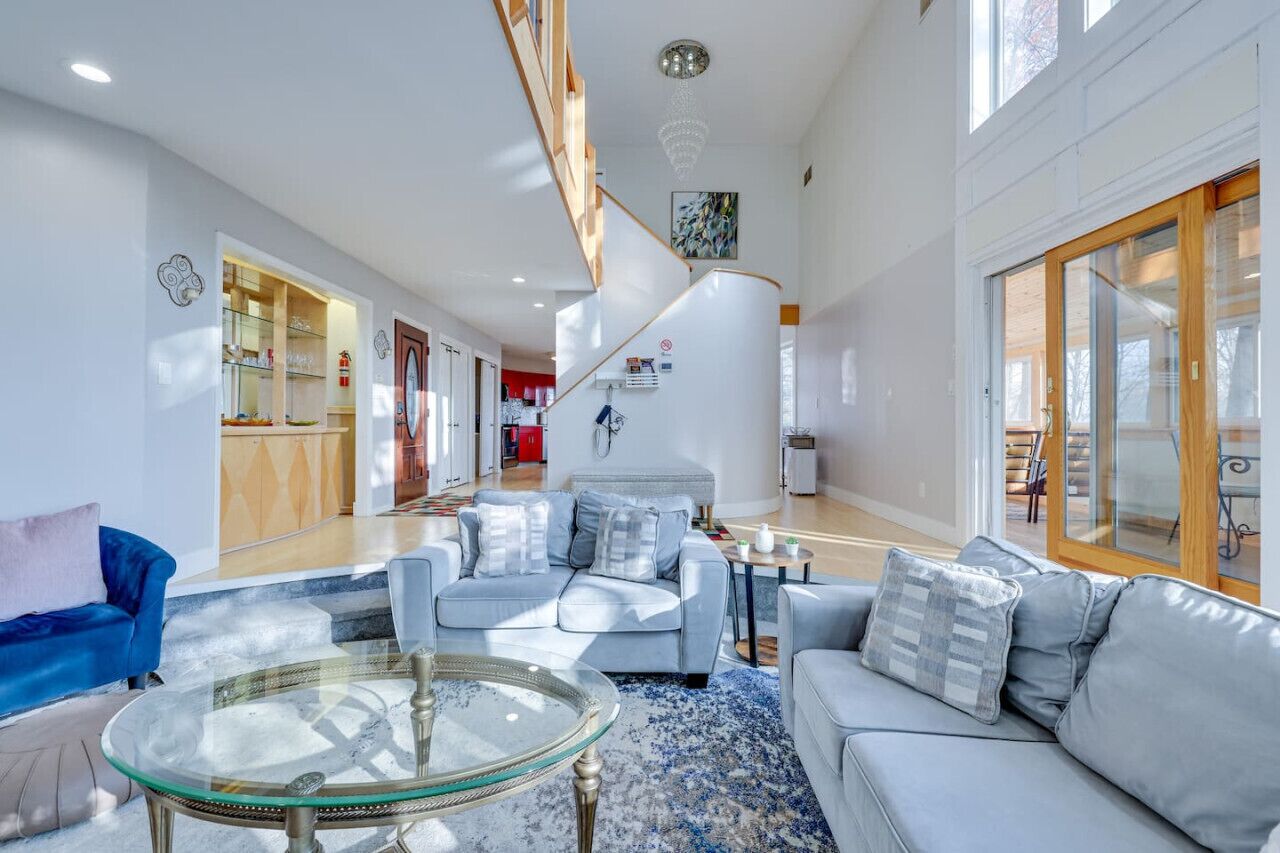 Many house & community amenities included!