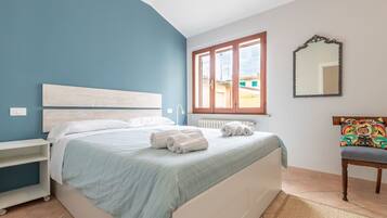 2 camere, culla da viaggio, Wi-Fi gratuito