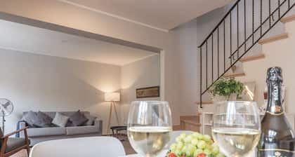 Italian Experience - Casa Del Porto