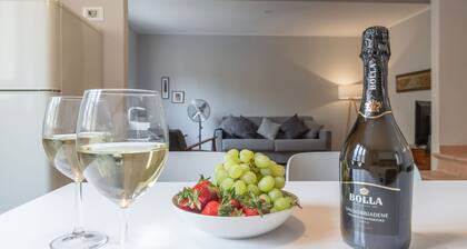 Italian Experience - Casa Del Porto