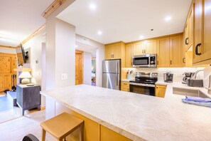 Fridge, microwave, dishwasher, coffee/tea maker