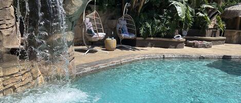 屋外プール、温水プール