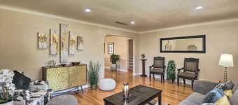 Bakersfield City Home w Patio and Garden