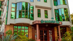 Front of property - The Grace Land Hotel (Arusha)