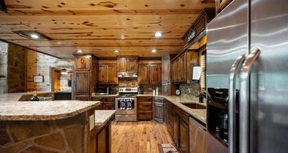 Bigger IS Better! Spacious 5 BR Hideaway