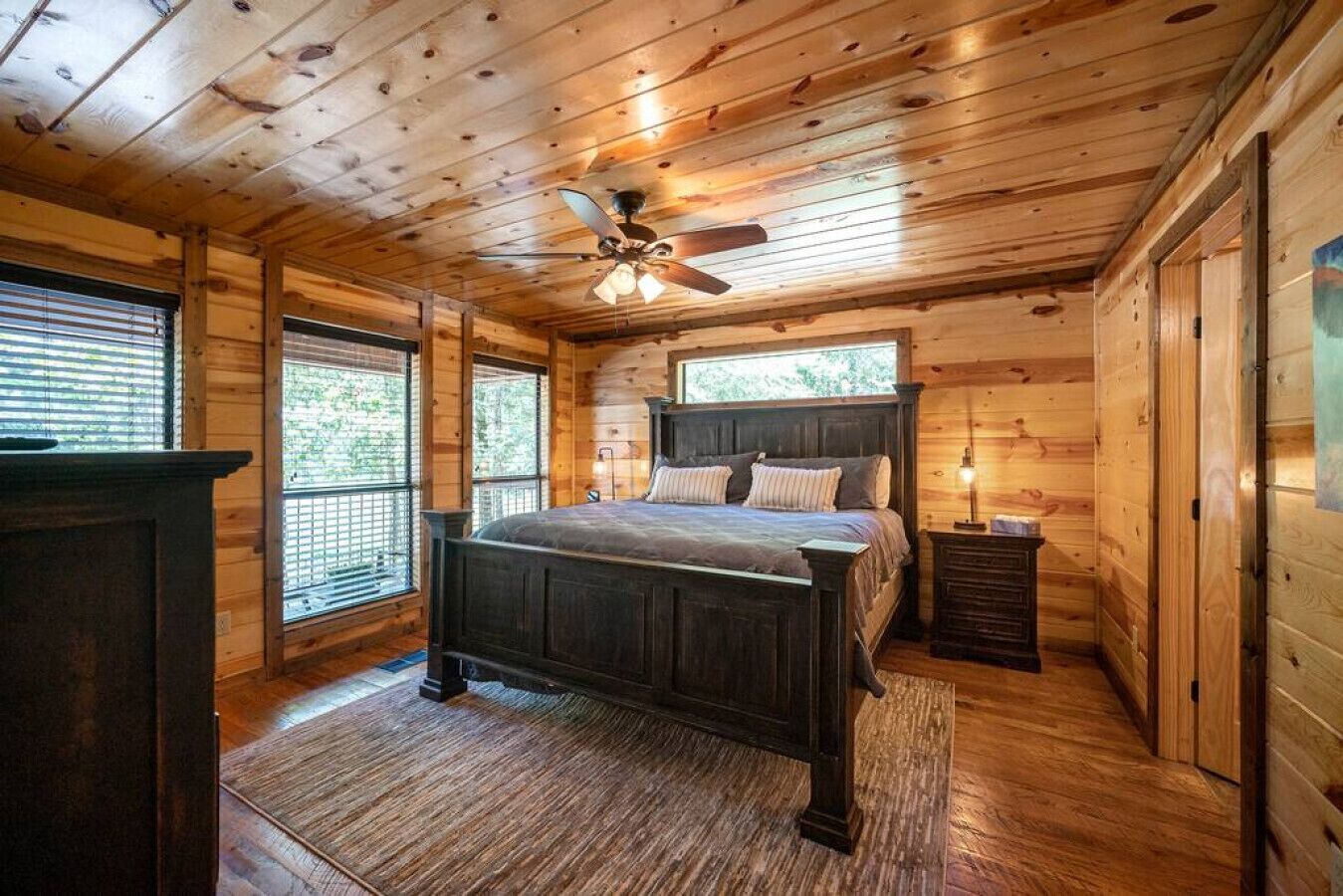 5 habitaciones, wifi gratis y ropa de cama 
