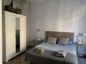 2 dormitorios y ropa de cama