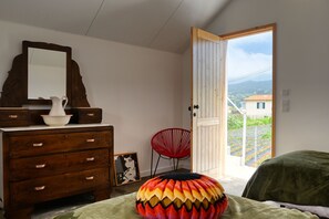 2 chambres, fer et planche à repasser, accès au Wi-Fi (inclus)