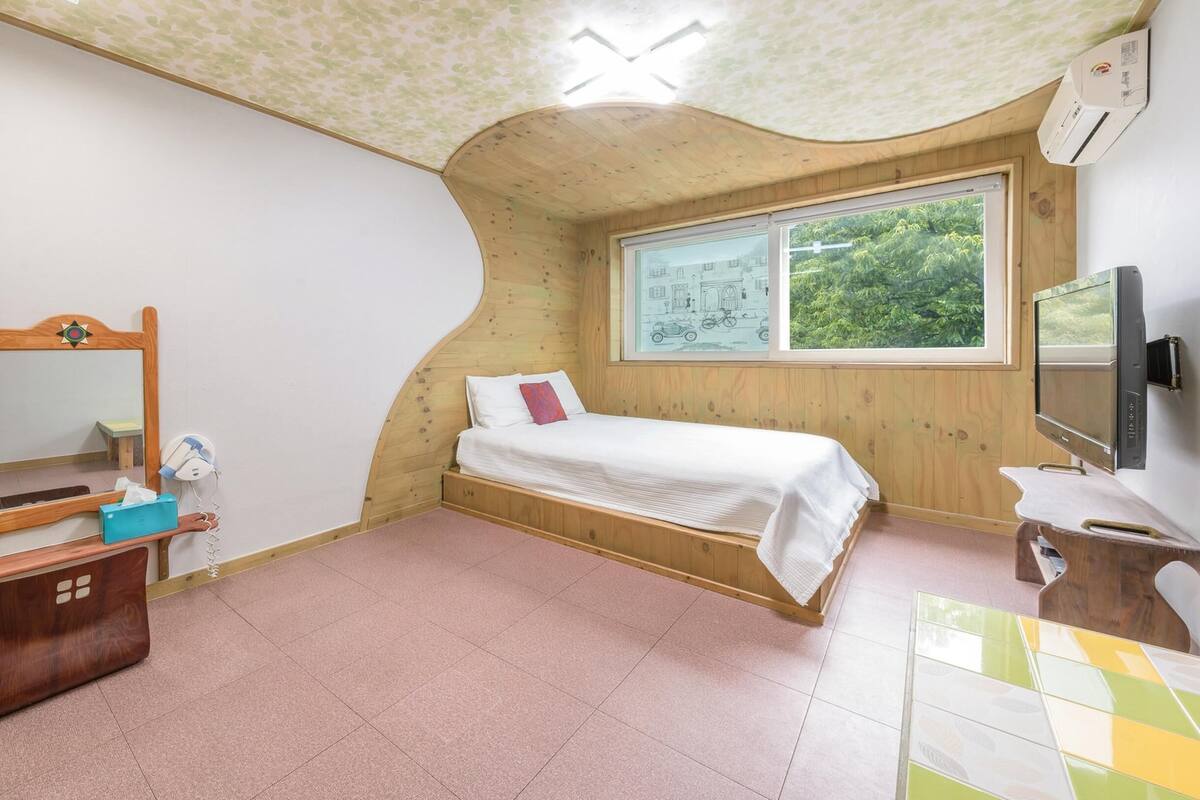 Basic Room, 2 Bedrooms (bamnamubang) | 1 bilik tidur, Wi-fi percuma 
