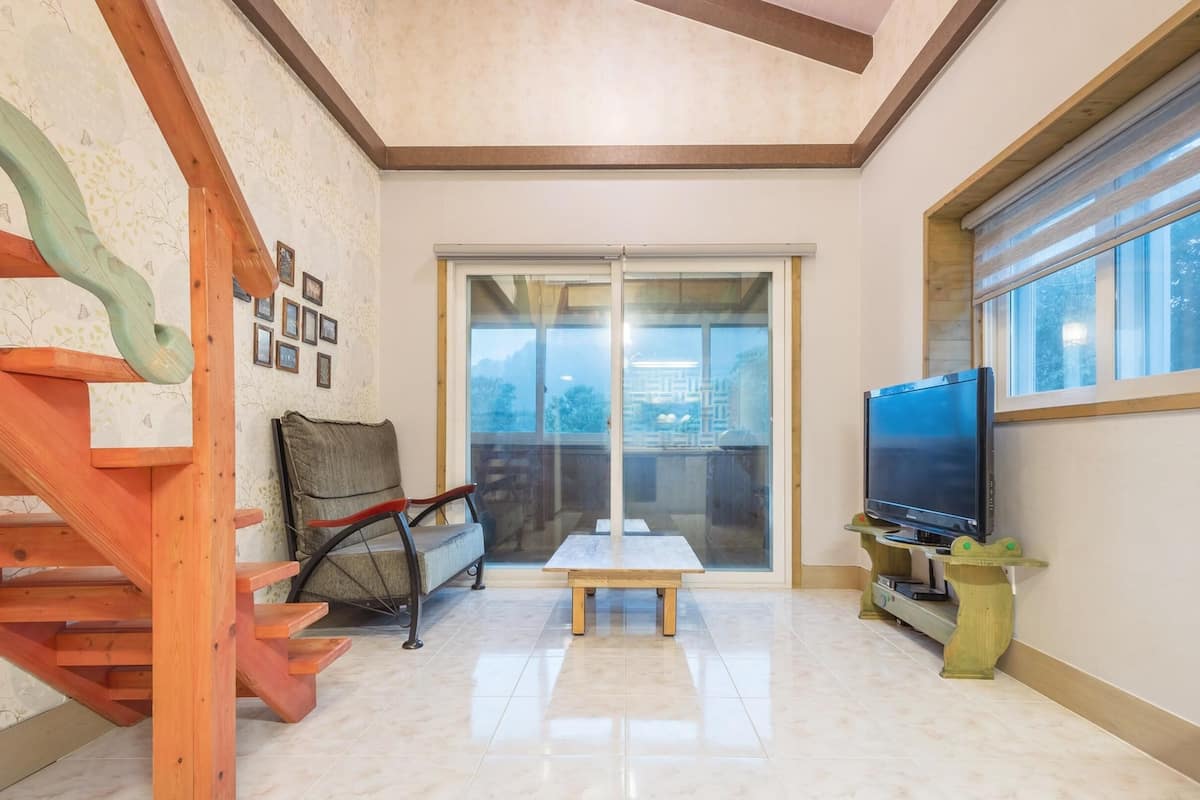 Basic Room, 1 Bedroom (sangsuri) | 1 bilik tidur, Wi-fi percuma 