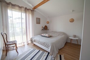 3 Schlafzimmer, Bügeleisen/Bügelbrett, Bettwäsche