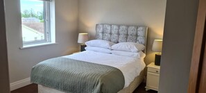 2 bedrooms - Carraroe Apartment 2 (Carraroe)