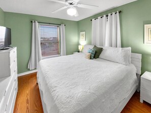 Condo, 3 Bedrooms