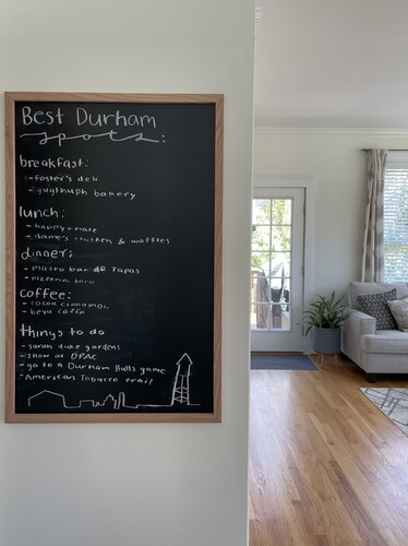 Luxurious Downtown Home with 4 King Beds, 3min to downtown, 5min to Duke