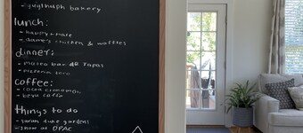 Luxurious Downtown Home with 4 King Beds, 3min to downtown, 5min to Duke