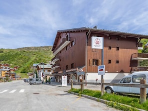 Exterior - Studio cabin for 4 people, south-facing, balcony (Valloire)