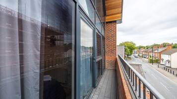 Apartment, 2 Queen Beds | Balcony