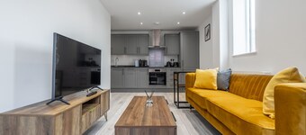 Stunning 2-bed Apartment in Camberley