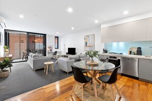 Interior - Pier Point 404- Luxe on Geelong Waterfront, 2 BDRM (Geelong)