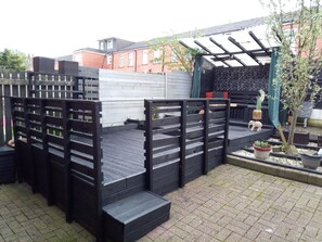 House | Property grounds - 2 Bed House - Sleeps 4 - Pets - Garden - Parking (Bolton)