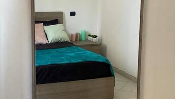 1 camera, Wi-Fi gratuito, lenzuola