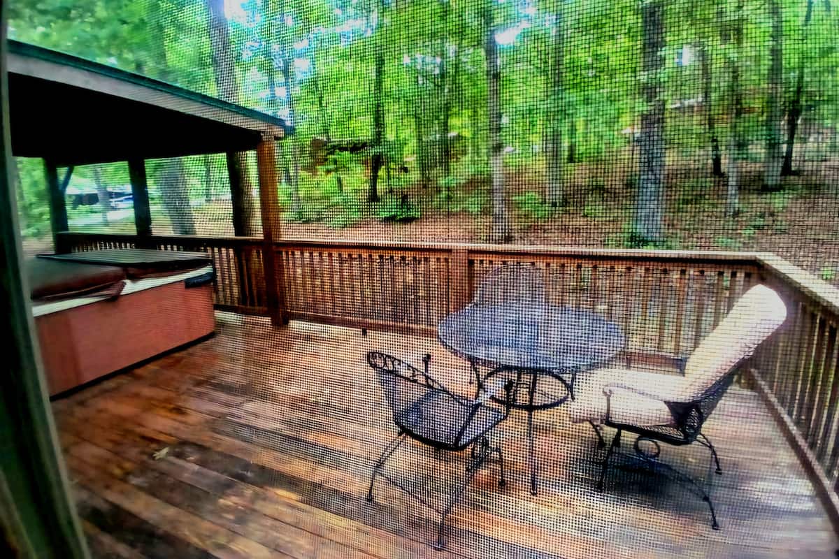 Comfort Cabin, 1 Bedroom, Hot Tub, Garden Area | Terrace/patio