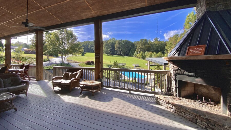 Copperhead Lodge and Resort Cabin Rentals