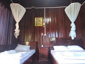 6 bedrooms - Banlung Ecolodge (Krong Ban Lung)