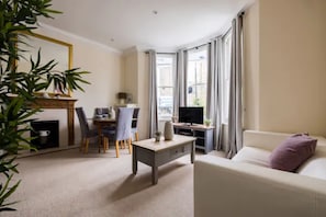 Apartment | Living area