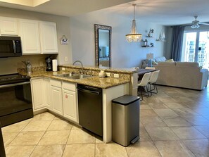 Condo, 2 quartos | Cozinha privada
