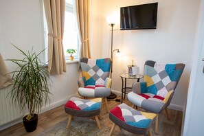 Standard-Doppelzimmer, eigenes Bad, Parkblick | 1 Schlafzimmer