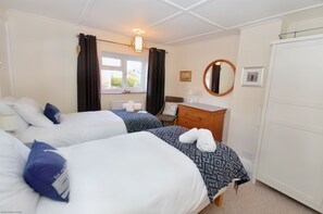 3 bedrooms, iron/ironing board, travel cot, free WiFi