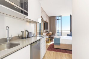 Microwave, stovetop, espresso maker, coffee/tea maker - Illovo Central Apartments (Sandton)