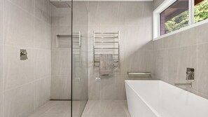 Badewanne, Haartrockner
