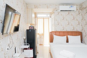 Interior - Homey Studio Apartment At Green Palm Residence (Jakarta)